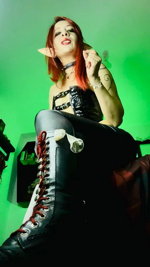 Cum Eating Instructions Domme Goth Girls — goth