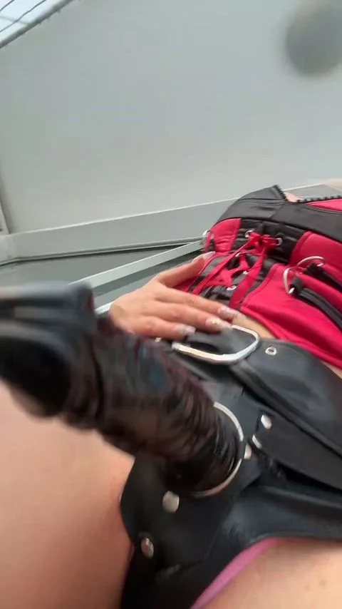 Ass Babe featuring 1agathabloom — amateur