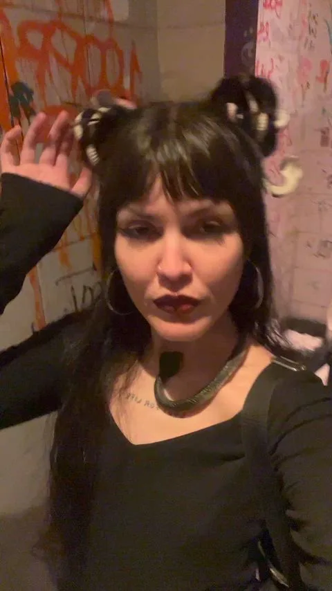 Brunette Emo Goth Girls video — amateur