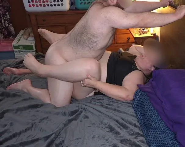 Real Orgasms: BBW Homemade Hotwife — orgasm
