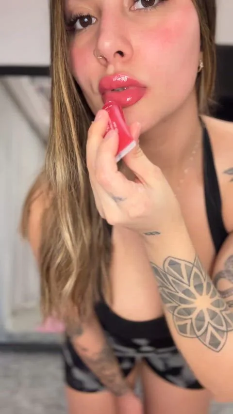 Julitaylor7: Fake Lips Lips Lipstick — lips