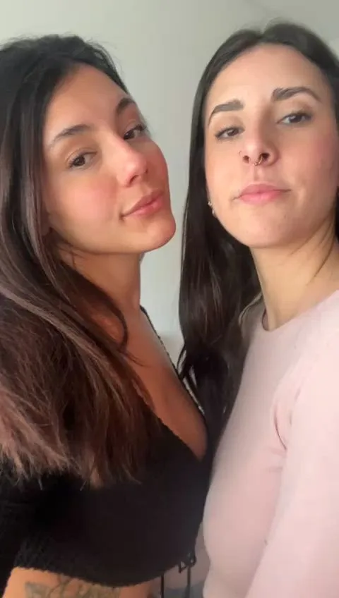Carinarose French Kissing and Kiss — kiss