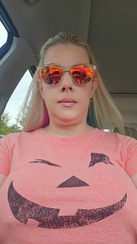 Hotnursefla Babe and Big Tits — solo
