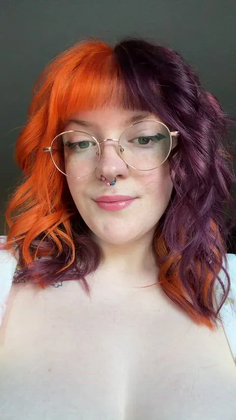 Girls With Glasses — Alt, Alternative & Dress — amateur