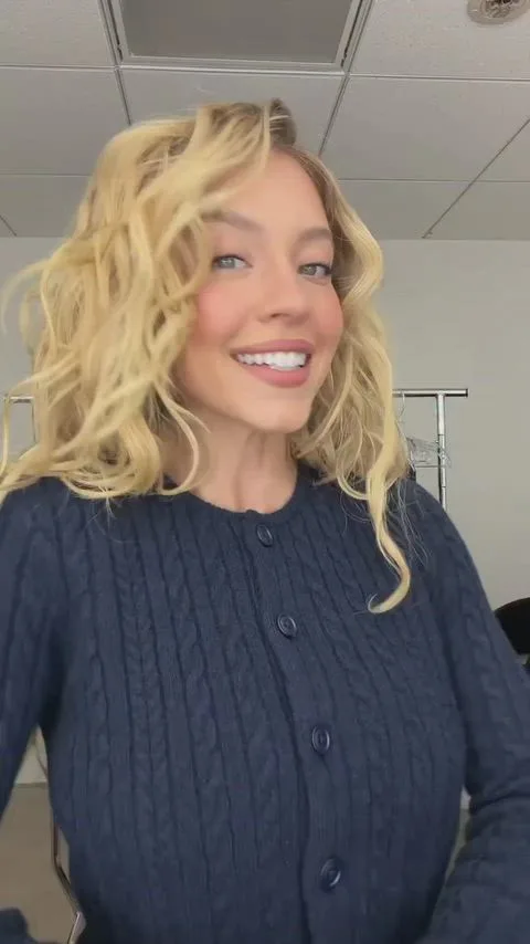 Big Tits, Blowjob and Blue Eyes — Real Orgasms — big tits