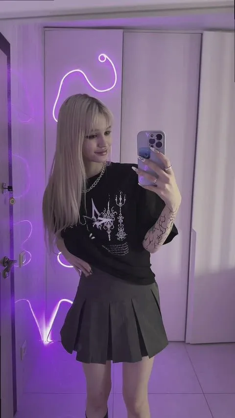 Ass, Babe and Goth — Joynsfw — amateur