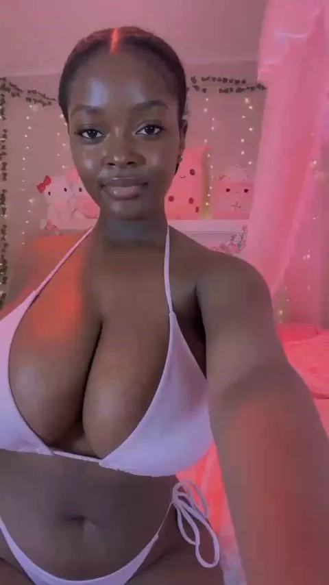 Bigtits — Babe, Betty Busty Ebony & Big Tits — homemade