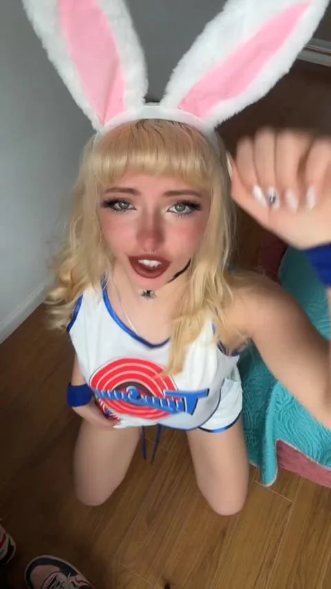 1agathabloom Bunny and Egirl — amateur