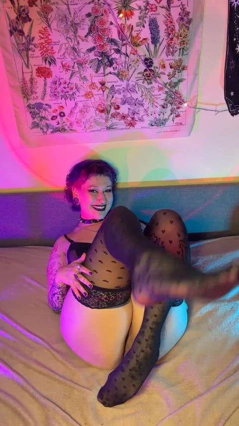 Goth Girls — Alt, Alternative & Emo — goth