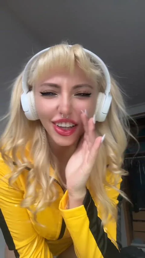 Ass, Dancing and Latina — 1agathabloom — amateur