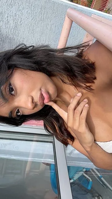 18 Years Old Camgirl — amateur