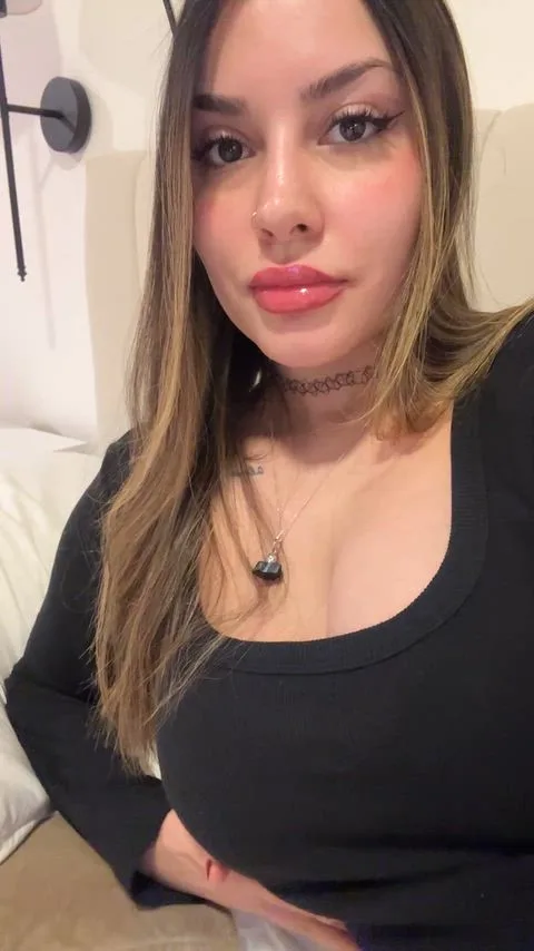 Cheat, Cheating and Cleavage — Julitaylor7 — cleavage