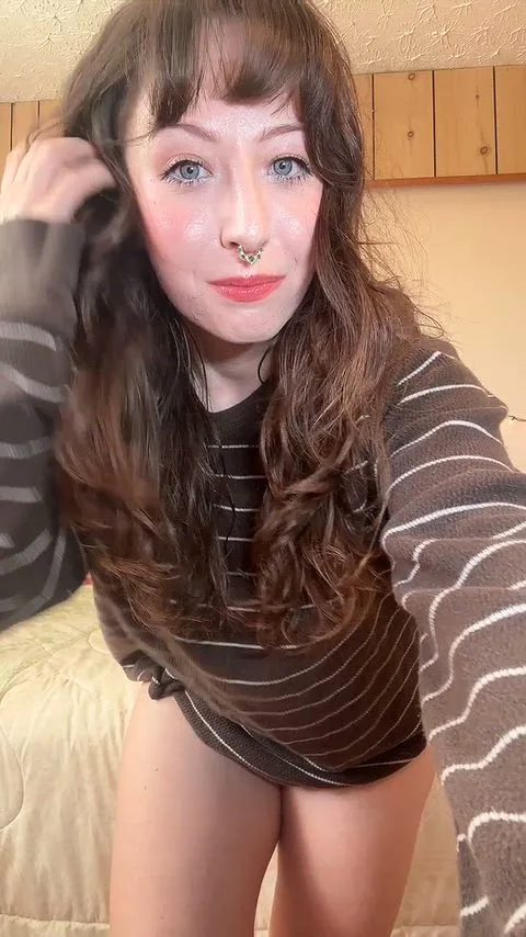 Hairy, Hairy Pussy and Tease — Themollymuscle — amateur