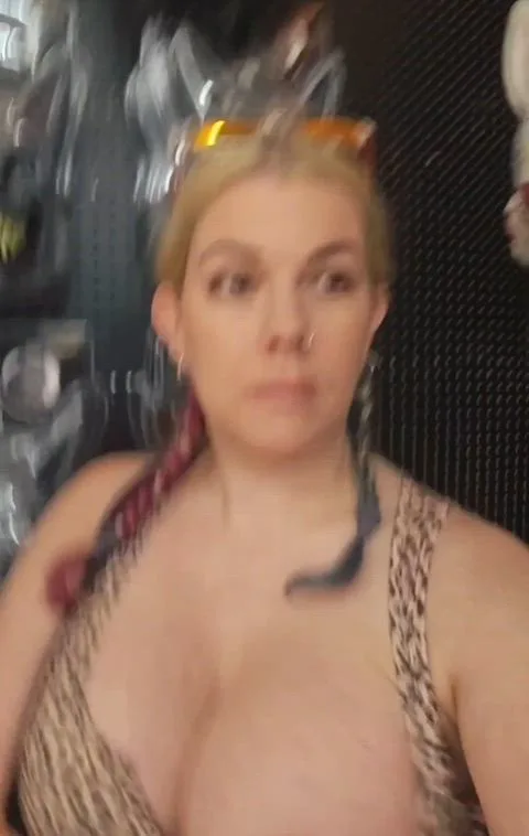 Babe Big Tits featuring Hotnursefla — big tits