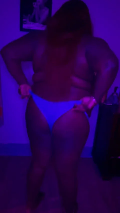 Ass BBW video by Velvettheebunny — big tits